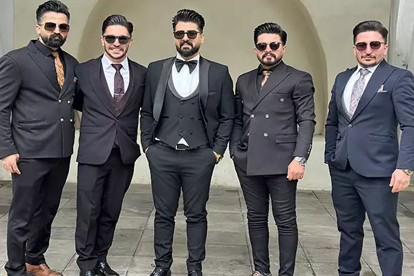 گروه رقص مردانه